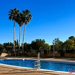 El Oasis