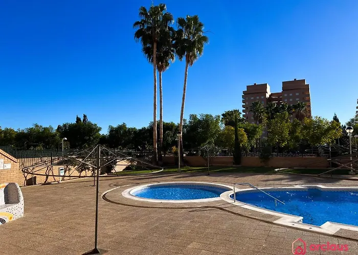 El Oasis أوروبيسا ذيل مار