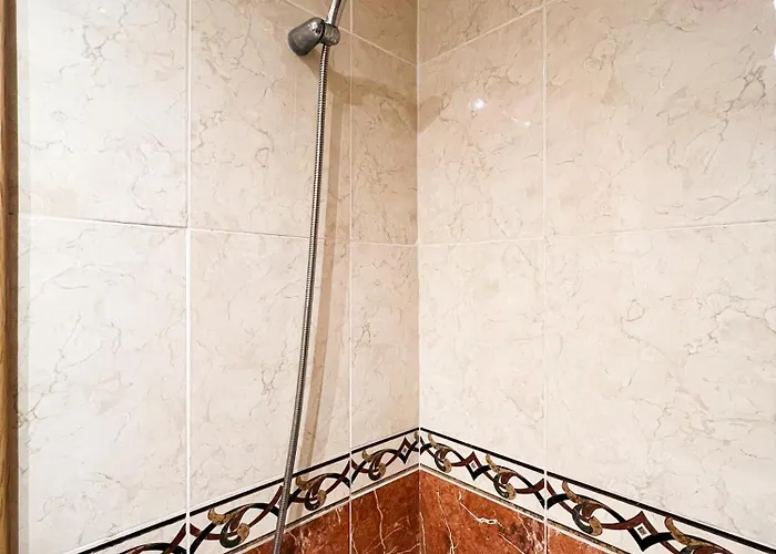 El Oasis أوروبيسا ذيل مار